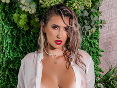 sellenastar from LiveJasmin