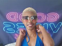 SerenaBags - blond female with  small tits webcam at LiveJasmin