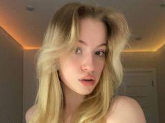 ShalandaDaghita from LiveJasmin