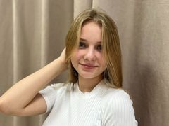 ShanelOsterstuck - blond female webcam at LiveJasmin