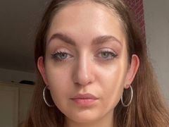 ShaniFland from LiveJasmin