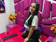 ShanoonSmiith69 - female with black hair and  big tits webcam at ImLive