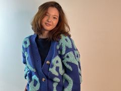 ShantaGonsalues - female with brown hair webcam at LiveJasmin