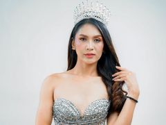 SharmGarcia - shemale with brown hair webcam at LiveJasmin