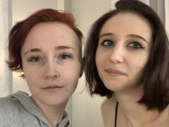 ShawnAndRobbyn - female with brown hair webcam at LiveJasmin