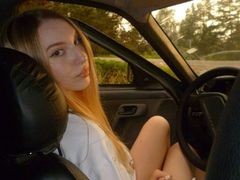 SheenaBorer - blond female webcam at LiveJasmin
