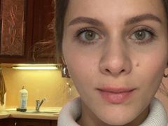 SherleyVisage - female with brown hair webcam at LiveJasmin