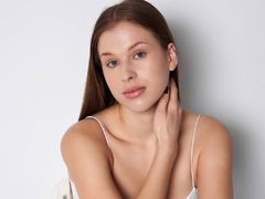 SherryMoss - female with brown hair and  big tits webcam at LiveJasmin