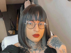 ShiiraMizuki - shemale with black hair webcam at LiveJasmin