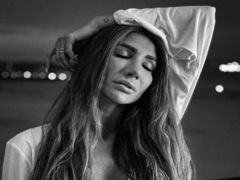 ShivaRed - female with red hair webcam at LiveJasmin