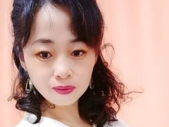 shirong - female with black hair and  big tits webcam at LiveJasmin