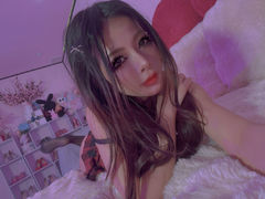SiennaJuly - female with red hair webcam at LiveJasmin