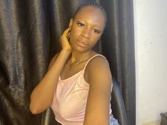 SiennaCaldwell - female with black hair webcam at LiveJasmin