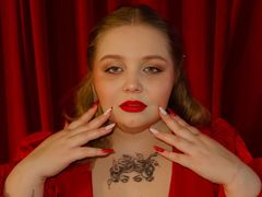 SladaDell - blond female with  big tits webcam at LiveJasmin
