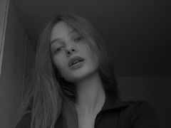 SnoopikSun from LiveJasmin