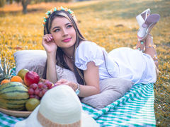 SoffiaPerez - female with black hair and  big tits webcam at LiveJasmin