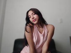 SofiBomb from LiveJasmin