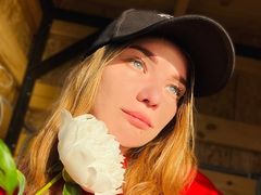 SofiGleam - blond female with  small tits webcam at LiveJasmin