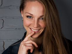 Sofigold from LiveJasmin