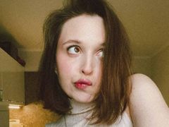 SofiaGaze - female with brown hair and  big tits webcam at LiveJasmin