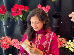 SofiaScort - female with black hair webcam at LiveJasmin