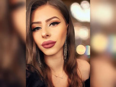 SofiaReses - blond female with  big tits webcam at LiveJasmin