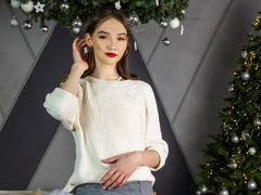 SofiyaAllison - female with brown hair webcam at LiveJasmin