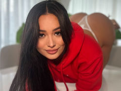 AliJones - female with black hair and  big tits webcam at LiveJasmin