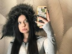 SomerWaxler - female with black hair webcam at LiveJasmin