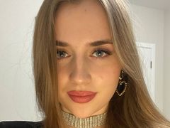 SonyMiller from LiveJasmin