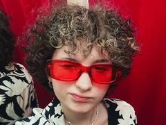 SophiaBlush from LiveJasmin