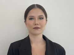 SophiaHilla from LiveJasmin