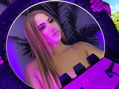 SophiaVasco - shemale with black hair webcam at LiveJasmin