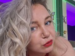 SophieBlues from LiveJasmin