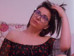 SophieLou - female with brown hair and  small tits webcam at LiveJasmin