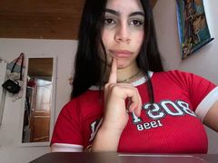 SophieTom - female with black hair webcam at LiveJasmin