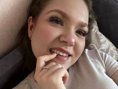 SophieVale from LiveJasmin