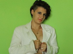 SparkArya - female with brown hair webcam at LiveJasmin
