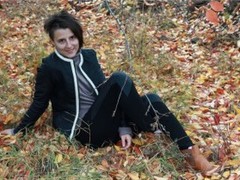 SparkArya - female with brown hair webcam at LiveJasmin