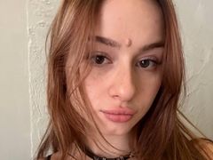 StacyJenice - female with brown hair webcam at LiveJasmin