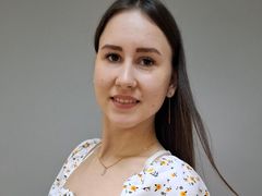 StacyYeatman - female with brown hair webcam at LiveJasmin