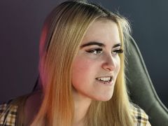 StefanieNicks - female with red hair and  big tits webcam at LiveJasmin
