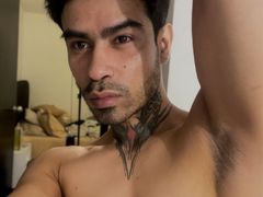 alejosexylatin - male webcam at LiveJasmin