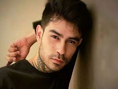 alejosexylatin - male webcam at LiveJasmin