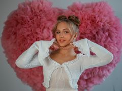 StellaFletcher - blond female webcam at LiveJasmin