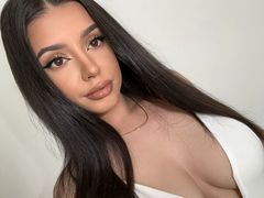 LaraJeans - female with black hair and  big tits webcam at LiveJasmin