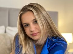 SteshaSky - blond female with  big tits webcam at LiveJasmin