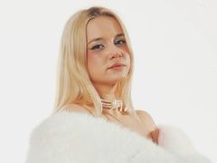 SteshaSky - blond female with  big tits webcam at LiveJasmin