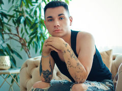 SteveTrent from LiveJasmin