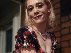 SundayJane - blond female with  small tits webcam at LiveJasmin